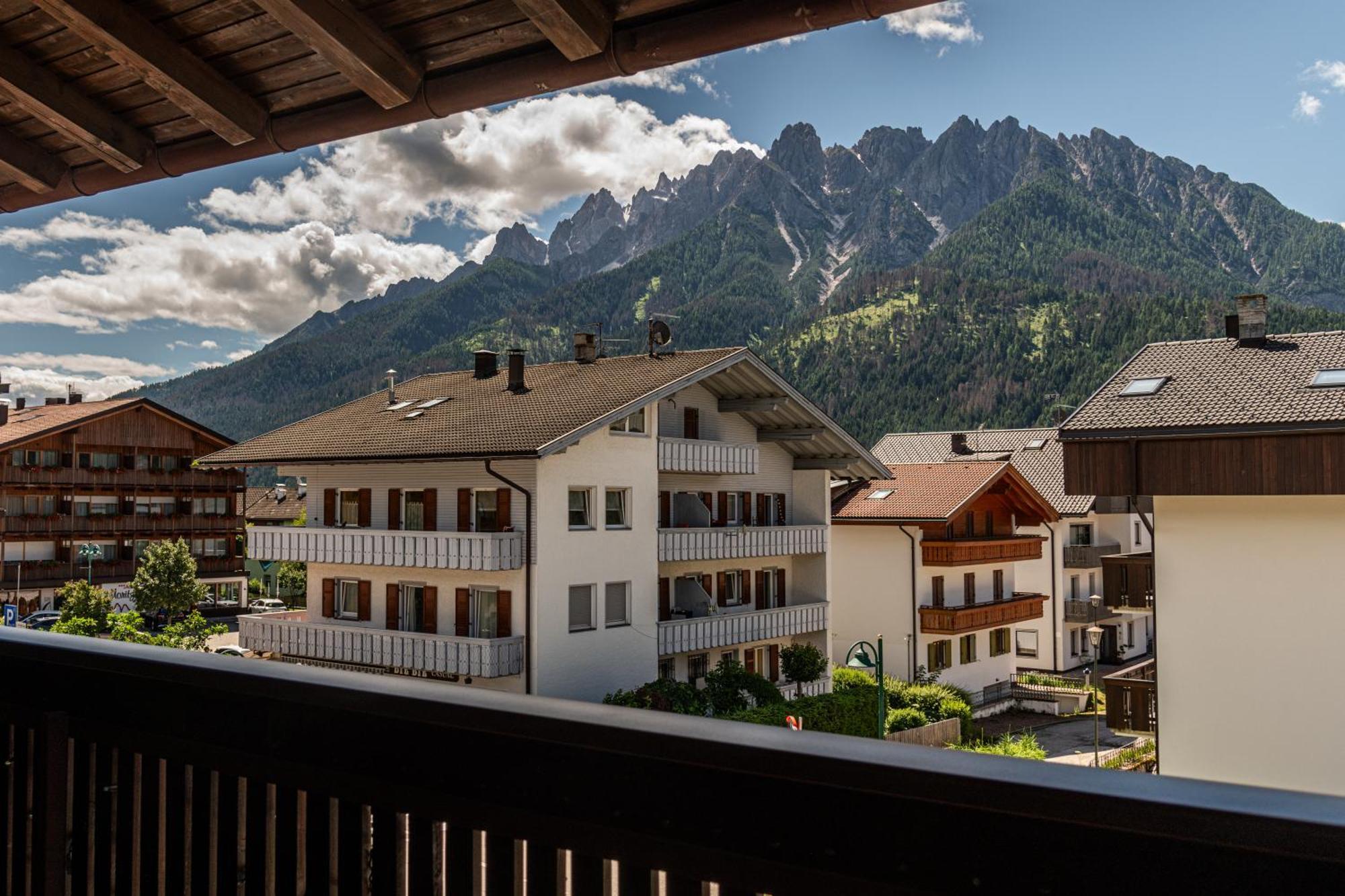 Alma Mountain Residence Добиако Екстериор снимка