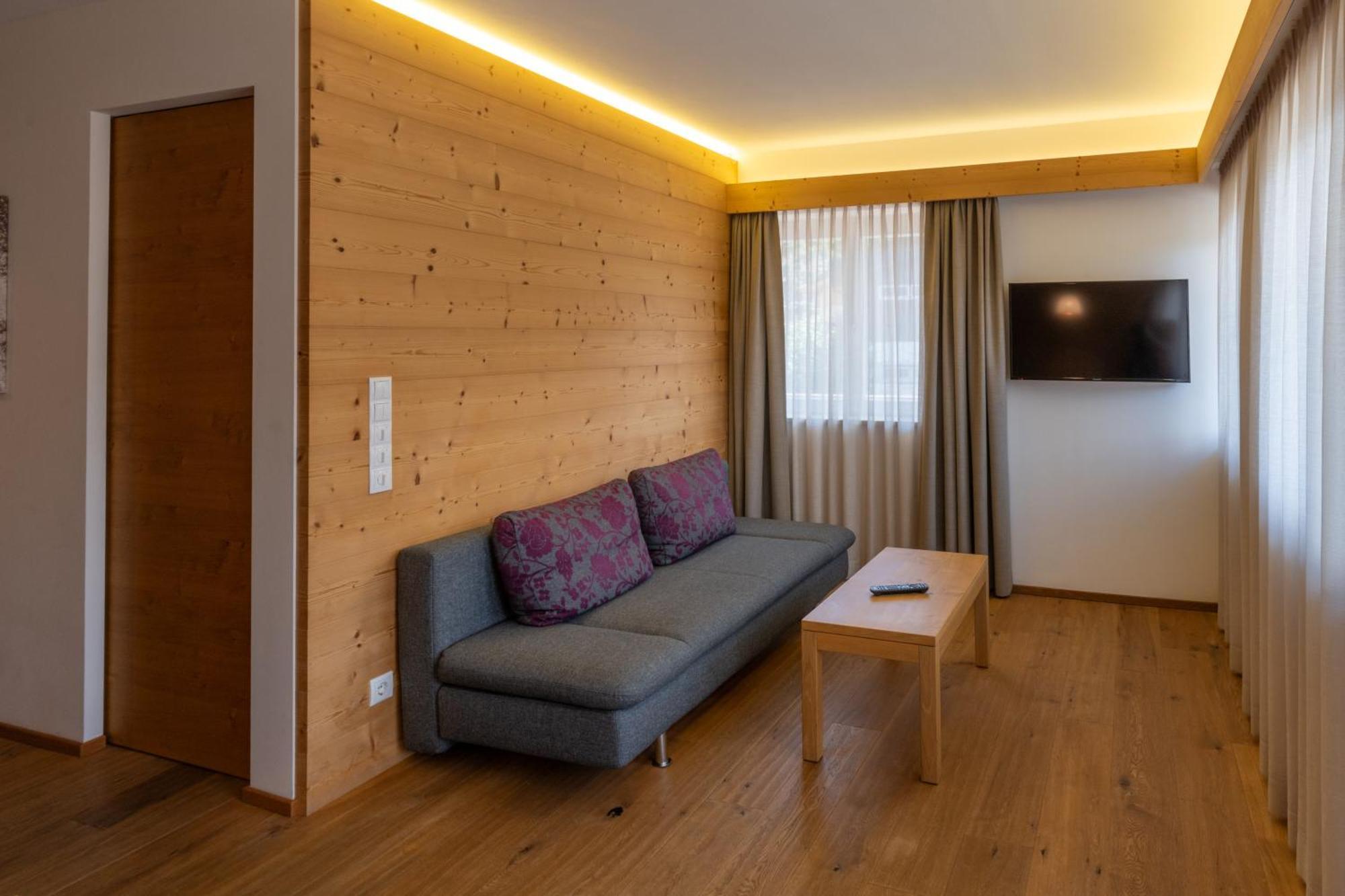 Alma Mountain Residence Добиако Екстериор снимка