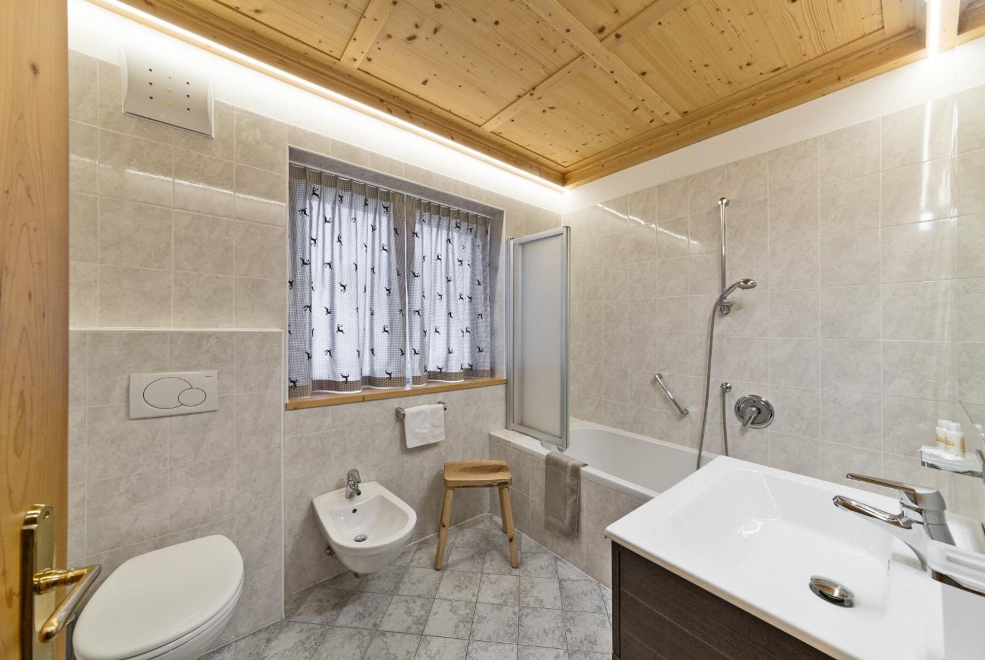 Alma Mountain Residence Добиако Екстериор снимка