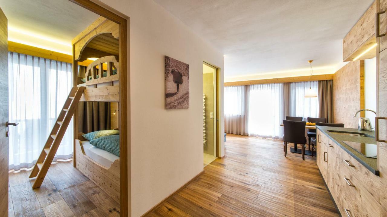 Alma Mountain Residence Добиако Екстериор снимка